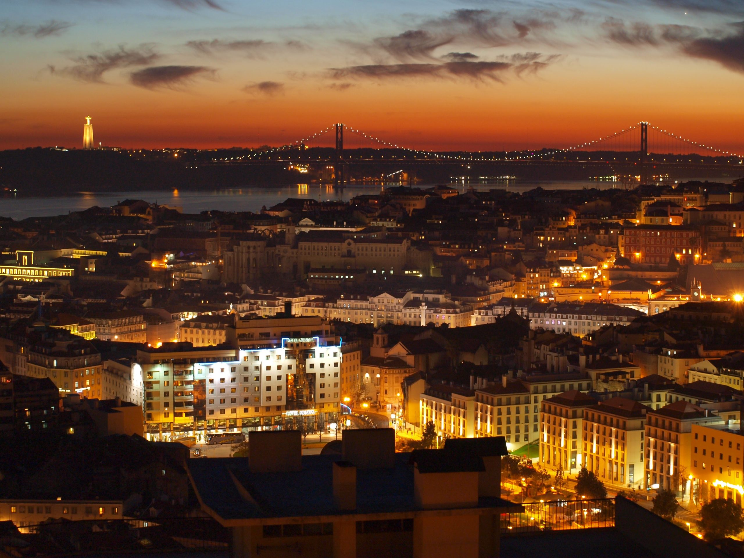 Lissabon night